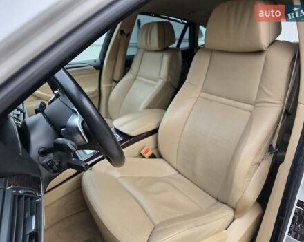 Білий БМВ Х6, об'ємом двигуна 4.4 л та пробігом 100 тис. км за 16500 $, фото 54 на Automoto.ua