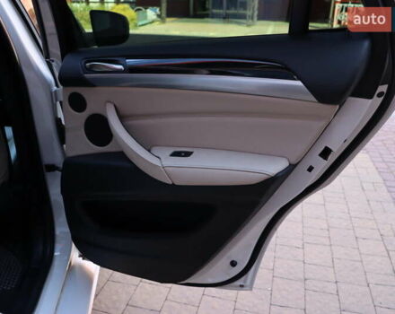 Белый БМВ Х6, объемом двигателя 4.4 л и пробегом 137 тыс. км за 18900 $, фото 42 на Automoto.ua