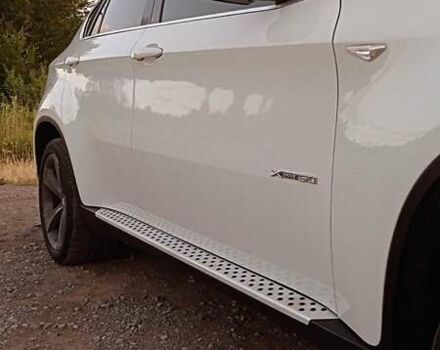 Белый БМВ Х6, объемом двигателя 4.39 л и пробегом 187 тыс. км за 10800 $, фото 24 на Automoto.ua