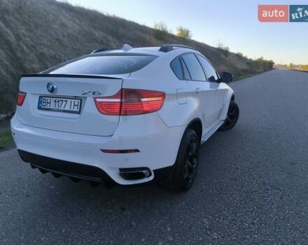 Білий БМВ Х6, об'ємом двигуна 4.4 л та пробігом 165 тис. км за 10900 $, фото 6 на Automoto.ua