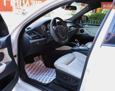 Белый БМВ Х6, объемом двигателя 4.4 л и пробегом 137 тыс. км за 18900 $, фото 10 на Automoto.ua