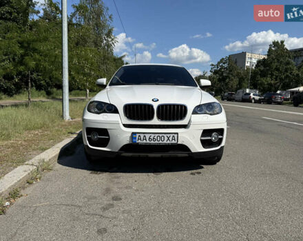 Белый БМВ Х6, объемом двигателя 2.98 л и пробегом 200 тыс. км за 14300 $, фото 5 на Automoto.ua
