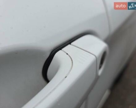 Білий БМВ Х6, об'ємом двигуна 4.4 л та пробігом 100 тис. км за 16500 $, фото 1 на Automoto.ua