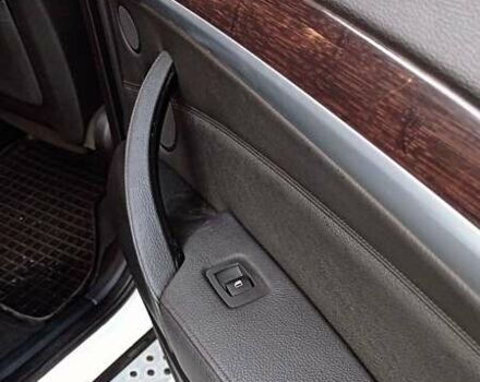 Белый БМВ Х6, объемом двигателя 4.39 л и пробегом 187 тыс. км за 10800 $, фото 11 на Automoto.ua