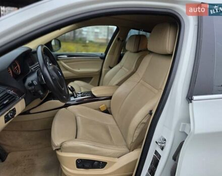 Білий БМВ Х6, об'ємом двигуна 4.4 л та пробігом 100 тис. км за 14500 $, фото 19 на Automoto.ua