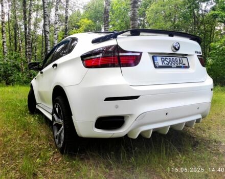 Белый БМВ Х6, объемом двигателя 4 л и пробегом 224 тыс. км за 17000 $, фото 3 на Automoto.ua