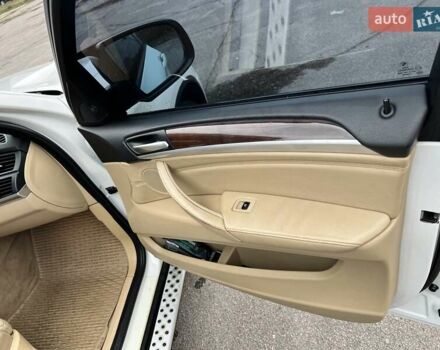Белый БМВ Х6, объемом двигателя 4.4 л и пробегом 170 тыс. км за 16500 $, фото 10 на Automoto.ua