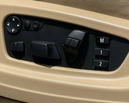 Белый БМВ Х6, объемом двигателя 4.4 л и пробегом 90 тыс. км за 16500 $, фото 12 на Automoto.ua