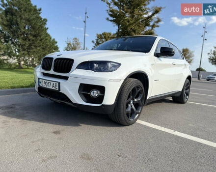 Белый БМВ Х6, объемом двигателя 3 л и пробегом 163 тыс. км за 12500 $, фото 6 на Automoto.ua