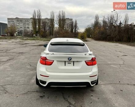 Белый БМВ Х6, объемом двигателя 4.4 л и пробегом 170 тыс. км за 16500 $, фото 7 на Automoto.ua