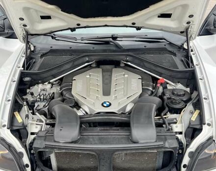Белый БМВ Х6, объемом двигателя 4.4 л и пробегом 170 тыс. км за 16500 $, фото 19 на Automoto.ua
