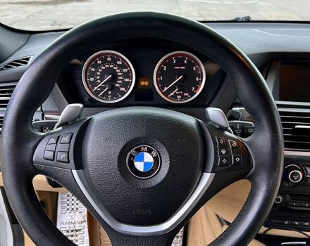 Белый БМВ Х6, объемом двигателя 4.4 л и пробегом 170 тыс. км за 16500 $, фото 8 на Automoto.ua