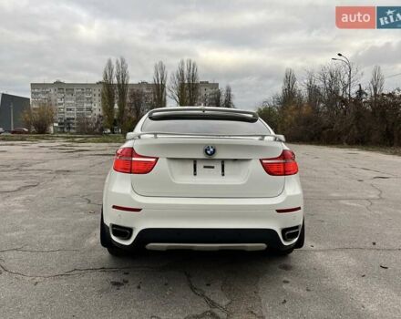 Белый БМВ Х6, объемом двигателя 4.4 л и пробегом 170 тыс. км за 16500 $, фото 6 на Automoto.ua