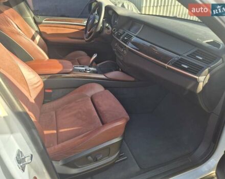 Белый БМВ Х6, объемом двигателя 2.99 л и пробегом 165 тыс. км за 20000 $, фото 14 на Automoto.ua