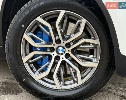 Білий БМВ Х6, об'ємом двигуна 3 л та пробігом 303 тис. км за 17850 $, фото 15 на Automoto.ua