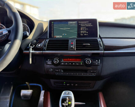 Білий БМВ Х6, об'ємом двигуна 3 л та пробігом 303 тис. км за 17850 $, фото 127 на Automoto.ua