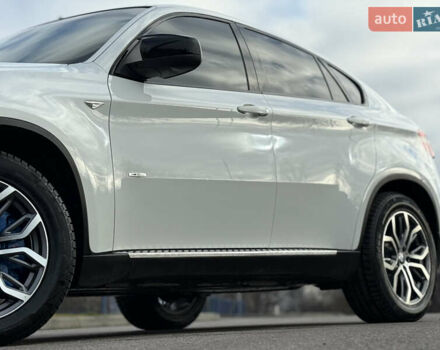 Білий БМВ Х6, об'ємом двигуна 3 л та пробігом 303 тис. км за 17850 $, фото 27 на Automoto.ua