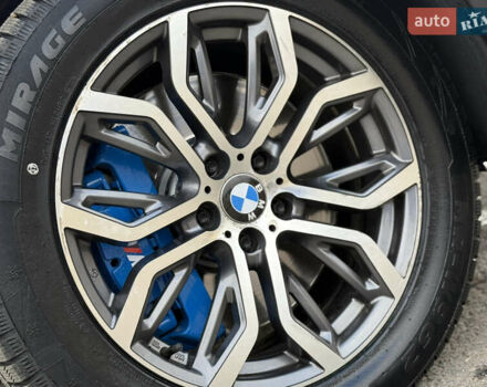 Білий БМВ Х6, об'ємом двигуна 3 л та пробігом 303 тис. км за 17850 $, фото 16 на Automoto.ua
