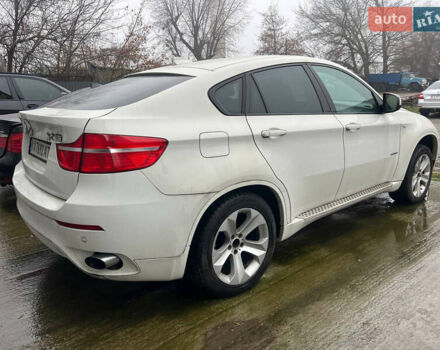 Белый БМВ Х6, объемом двигателя 3 л и пробегом 150 тыс. км за 10000 $, фото 6 на Automoto.ua