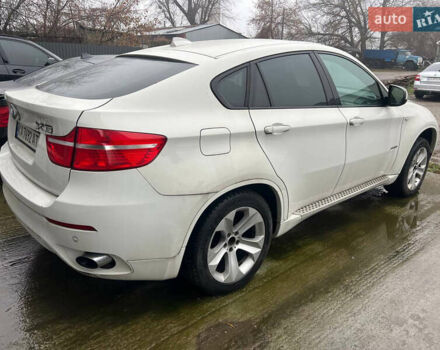 Белый БМВ Х6, объемом двигателя 3 л и пробегом 150 тыс. км за 10000 $, фото 4 на Automoto.ua