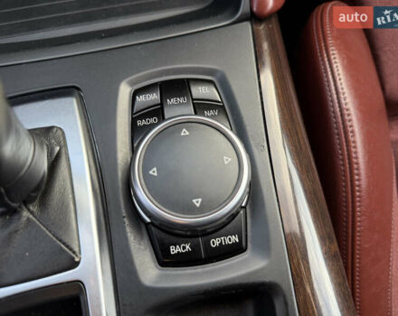 Білий БМВ Х6, об'ємом двигуна 3 л та пробігом 303 тис. км за 17850 $, фото 80 на Automoto.ua