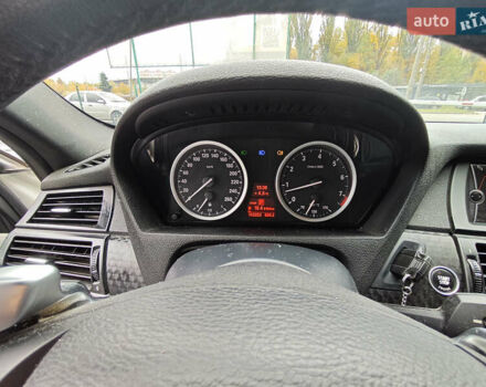 Белый БМВ Х6, объемом двигателя 3 л и пробегом 152 тыс. км за 16000 $, фото 21 на Automoto.ua