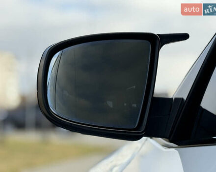 Білий БМВ Х6, об'ємом двигуна 3 л та пробігом 303 тис. км за 17850 $, фото 57 на Automoto.ua