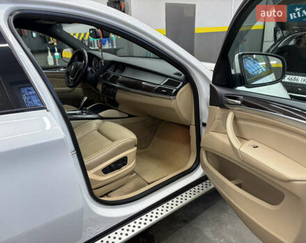 Белый БМВ Х6, объемом двигателя 2.98 л и пробегом 200 тыс. км за 15900 $, фото 6 на Automoto.ua