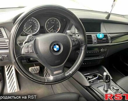 Білий БМВ Х6, об'ємом двигуна 4.4 л та пробігом 180 тис. км за 20000 $, фото 5 на Automoto.ua