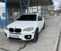 Белый БМВ Х6, объемом двигателя 2.98 л и пробегом 200 тыс. км за 15000 $, фото 1 на Automoto.ua