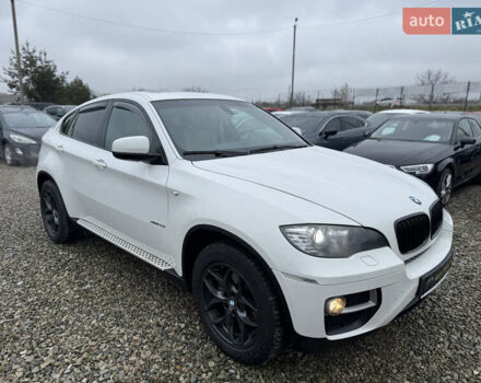 Белый БМВ Х6, объемом двигателя 3 л и пробегом 220 тыс. км за 15900 $, фото 1 на Automoto.ua