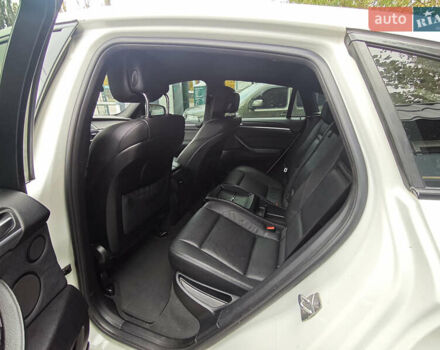 Белый БМВ Х6, объемом двигателя 3 л и пробегом 152 тыс. км за 16000 $, фото 13 на Automoto.ua