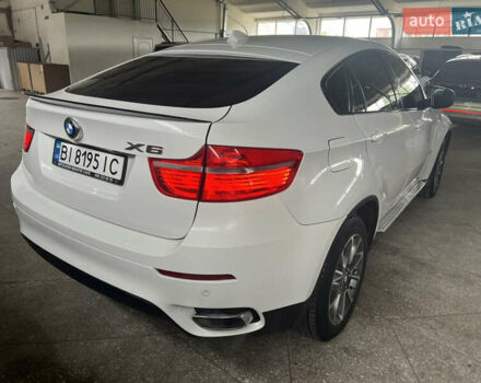 Белый БМВ Х6, объемом двигателя 4.39 л и пробегом 91 тыс. км за 18500 $, фото 2 на Automoto.ua
