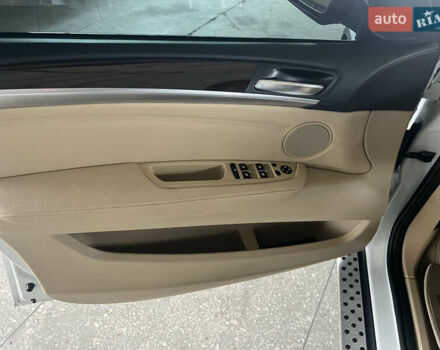 Белый БМВ Х6, объемом двигателя 4.39 л и пробегом 91 тыс. км за 18500 $, фото 19 на Automoto.ua