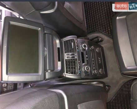 Белый БМВ Х6, объемом двигателя 3 л и пробегом 210 тыс. км за 15800 $, фото 18 на Automoto.ua
