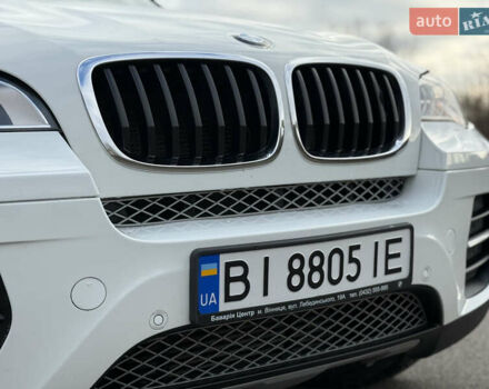 Білий БМВ Х6, об'ємом двигуна 3 л та пробігом 303 тис. км за 17850 $, фото 10 на Automoto.ua