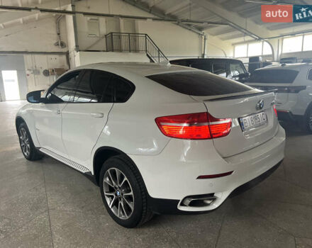 Белый БМВ Х6, объемом двигателя 4.39 л и пробегом 91 тыс. км за 18500 $, фото 11 на Automoto.ua