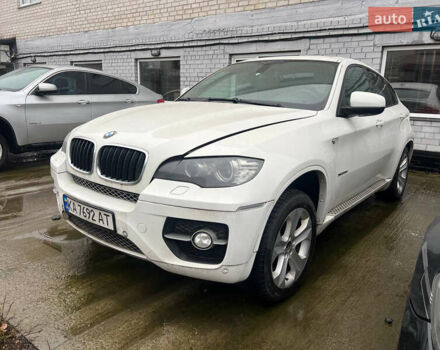 Белый БМВ Х6, объемом двигателя 3 л и пробегом 150 тыс. км за 10000 $, фото 3 на Automoto.ua