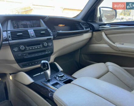 БМВ Х6 2010 в Запорожье на Automoto.ua Белый БМВ Х6, объемом двигателя 3 л и пробегом 138 тыс. км за 16900 $, фото 24 на Automoto.ua