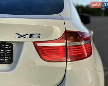 Белый БМВ Х6, объемом двигателя 3 л и пробегом 320 тыс. км за 18850 $, фото 18 на Automoto.ua