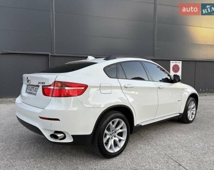 Белый БМВ Х6, объемом двигателя 3 л и пробегом 245 тыс. км за 15650 $, фото 60 на Automoto.ua