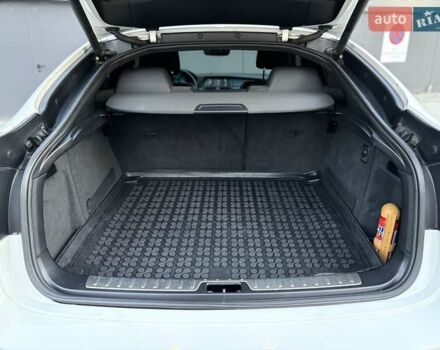 Белый БМВ Х6, объемом двигателя 3 л и пробегом 245 тыс. км за 15650 $, фото 34 на Automoto.ua