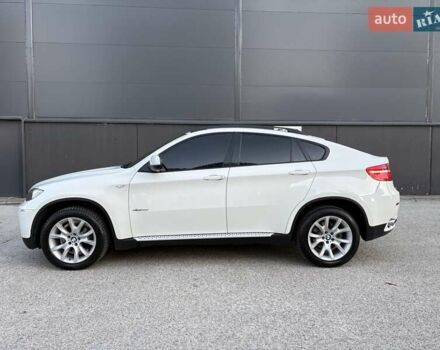 Белый БМВ Х6, объемом двигателя 3 л и пробегом 245 тыс. км за 15650 $, фото 14 на Automoto.ua