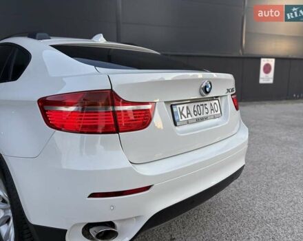 Белый БМВ Х6, объемом двигателя 3 л и пробегом 245 тыс. км за 15650 $, фото 17 на Automoto.ua