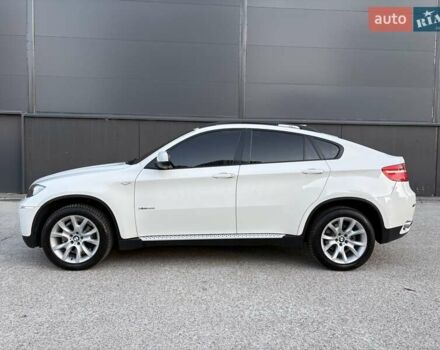 Белый БМВ Х6, объемом двигателя 3 л и пробегом 245 тыс. км за 15650 $, фото 11 на Automoto.ua