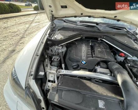 Белый БМВ Х6, объемом двигателя 3 л и пробегом 86 тыс. км за 19999 $, фото 84 на Automoto.ua