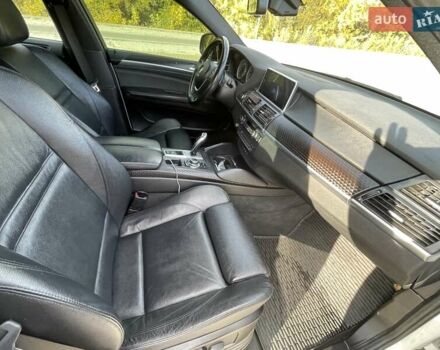 Белый БМВ Х6, объемом двигателя 3 л и пробегом 86 тыс. км за 19999 $, фото 81 на Automoto.ua