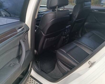 Белый БМВ Х6, объемом двигателя 2.99 л и пробегом 330 тыс. км за 19000 $, фото 7 на Automoto.ua