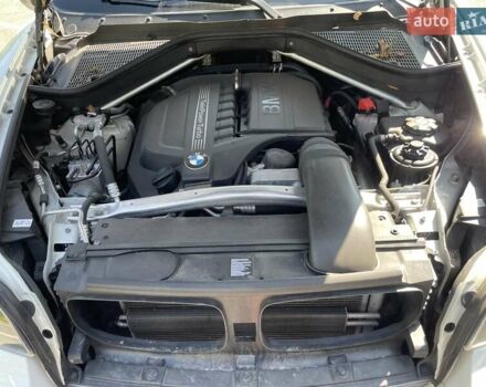 Белый БМВ Х6, объемом двигателя 3 л и пробегом 86 тыс. км за 19999 $, фото 36 на Automoto.ua