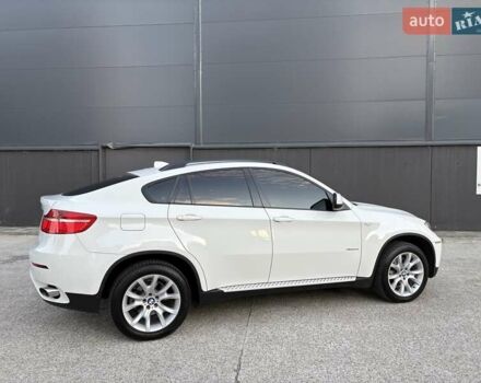 Белый БМВ Х6, объемом двигателя 3 л и пробегом 245 тыс. км за 15650 $, фото 28 на Automoto.ua